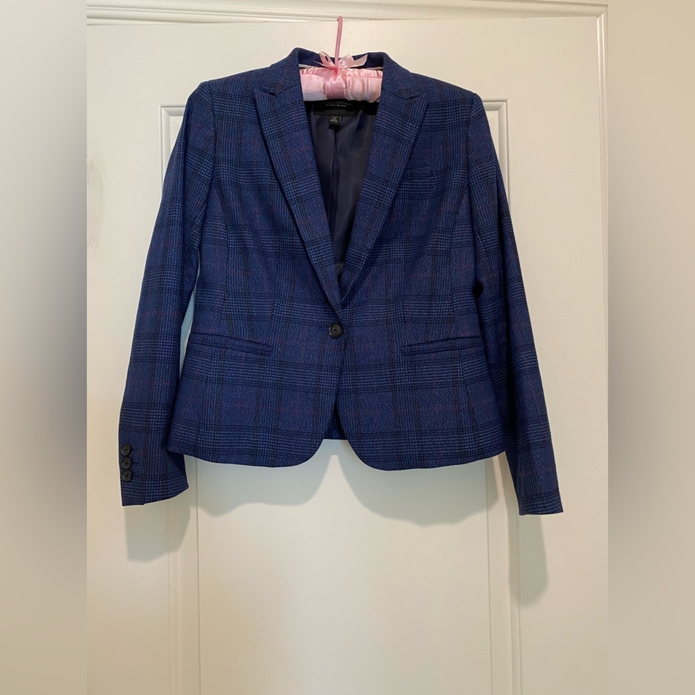 Banana republic classic blazer | navy plaid